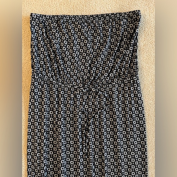 Old Navy black/grey/white pattern long strapless tube dress. - Picture 6 of 10
